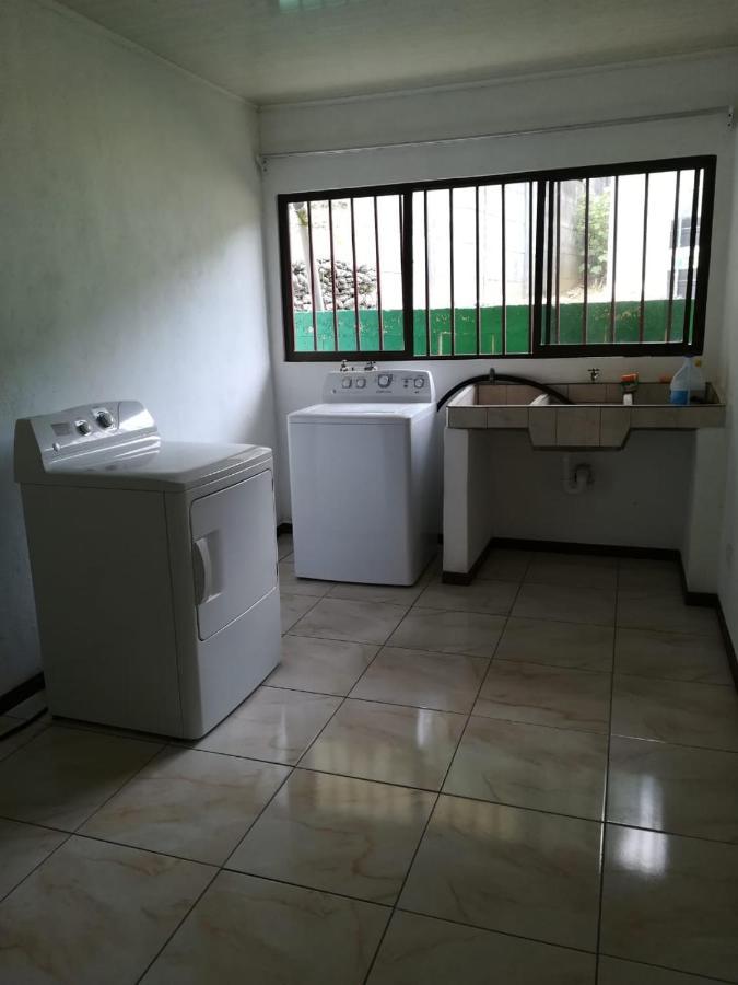 Apartamento Lopez Y Azofeifa Portete Экстерьер фото
